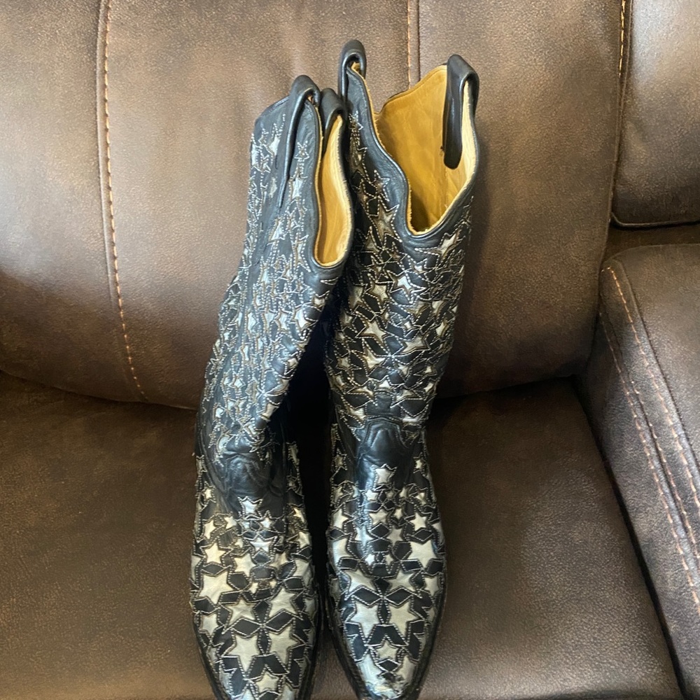 Black with silver stars size 10 boots